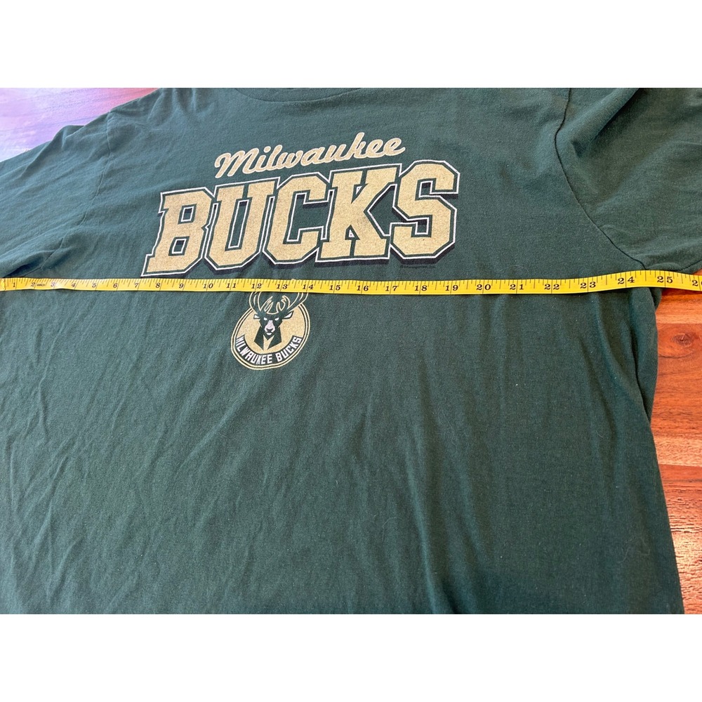 NBA Milwaukee Bucks Long Sleeve T-Shirt Mens 2XL Green Graphic Crew Neck Tee - Picture 5 of 7